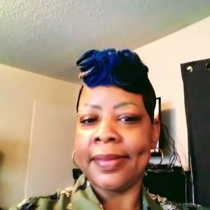 Meet your Posher, Tonia